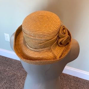 Ladies straw hat